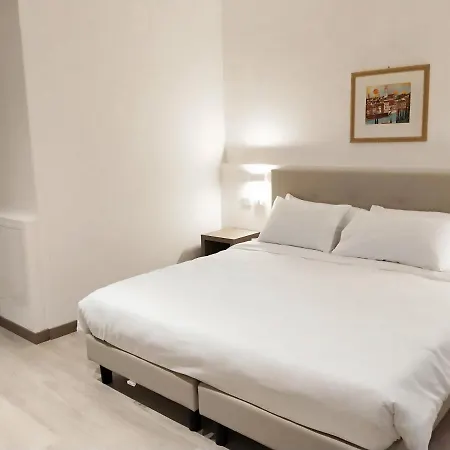 Апартаменты Via Poma Apartments&rooms *