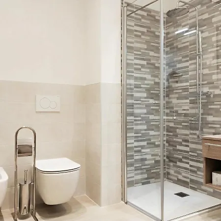 Via Poma Apartments&rooms Апартаменты