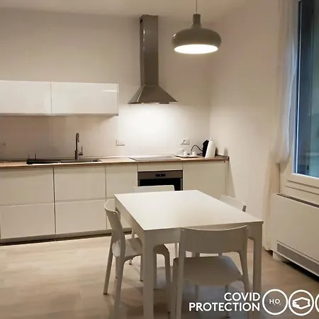 Via Poma Apartments&rooms 아파트 베로나